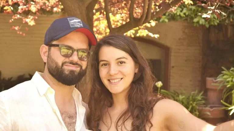 Violeta llegó al mundo: el presidente Gabriel Boric y Paula Carrasco celebran el nacimiento de su hija